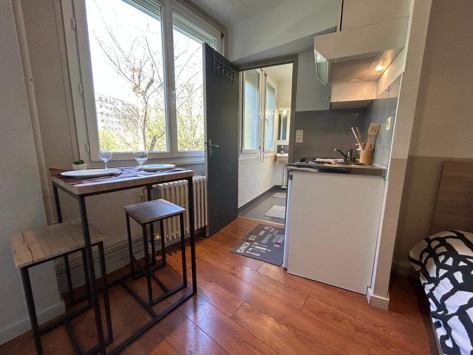 Studio 96 - Wi Fi Fibre - Residence Beausejour - Proche Centre Ville Троа Екстериор снимка